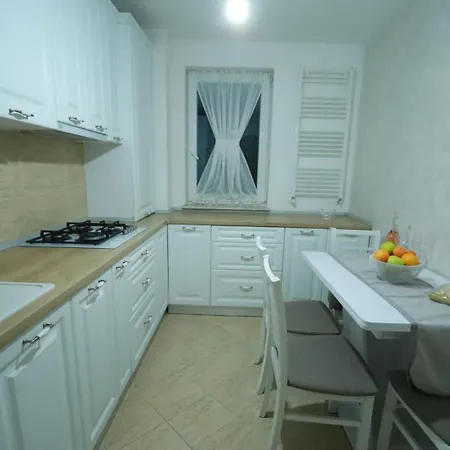 Apartament Coresi Апартаменти Брашов