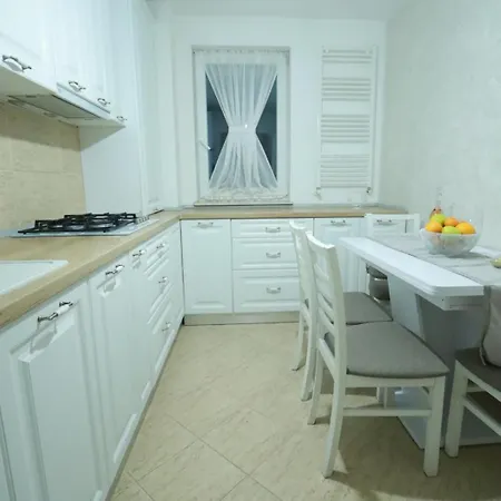 Apartament Coresi Апартаменти Брашов
